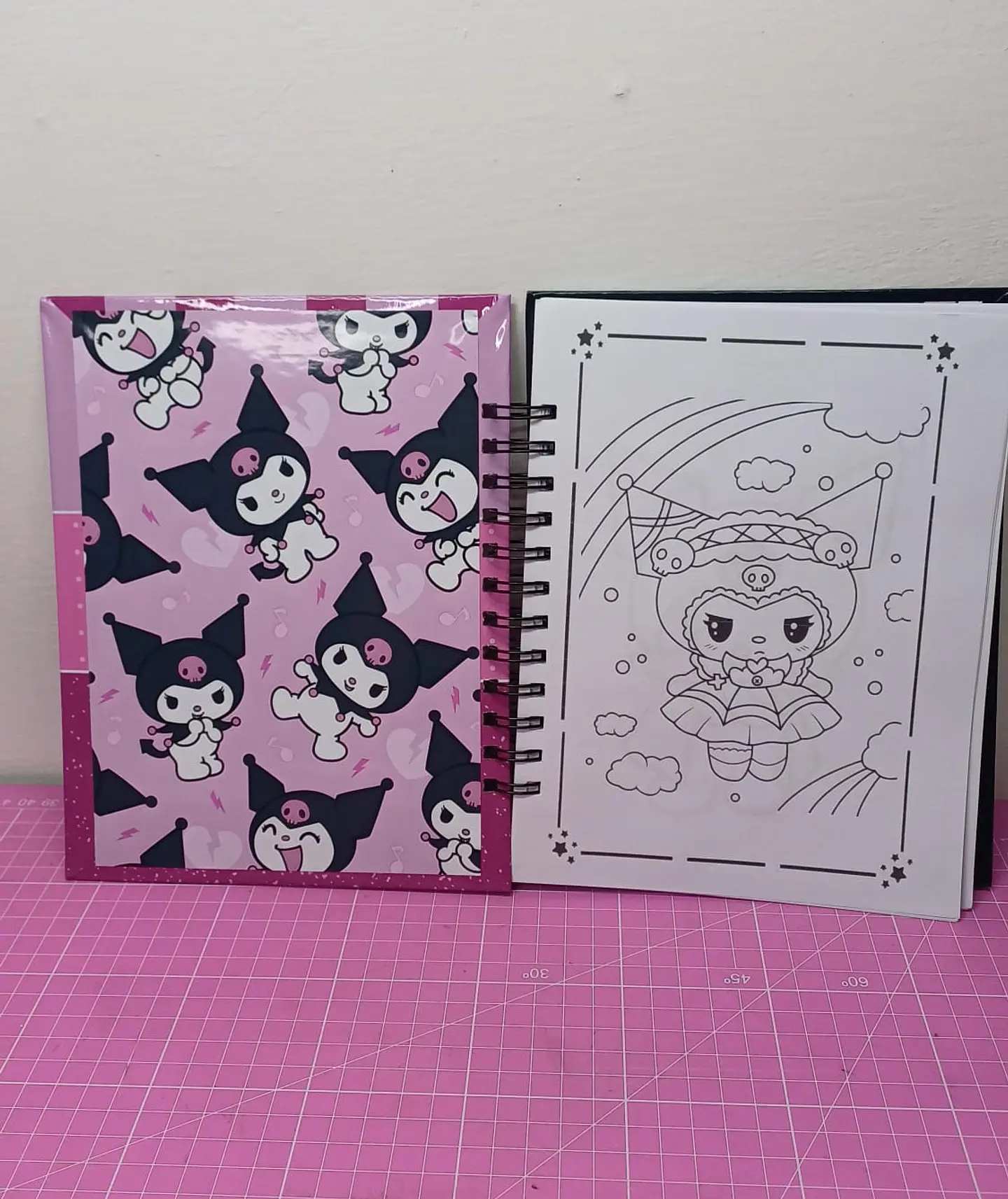 Libro para colorear de Kuromi 56 hojas tamaño a5 3