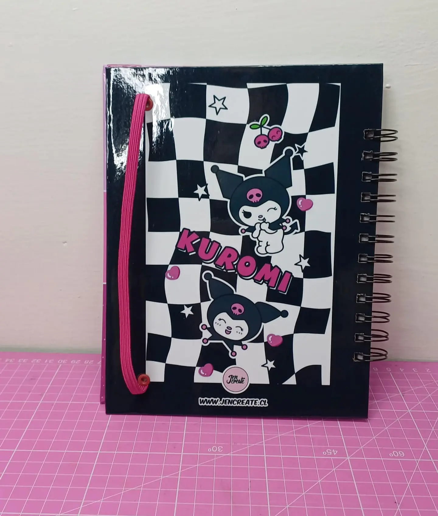 Libro para colorear de Kuromi 56 hojas tamaño a5 4