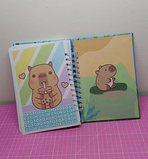Capybara Agenda Fechada tamaño a5 110 hojas