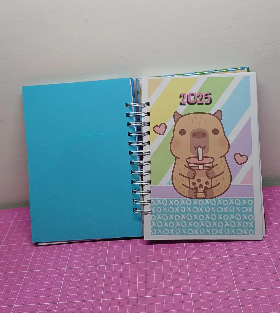 Capybara Agenda Fechada tamaño a5 110 hojas 6
