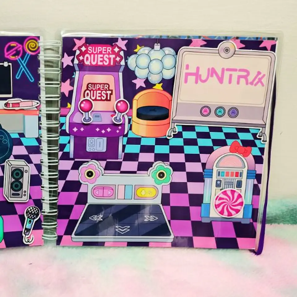 Huntrix Guerrreras K-Pop y Saja Boys Libro Interactivo de 10 paginas piezas con velcro 8