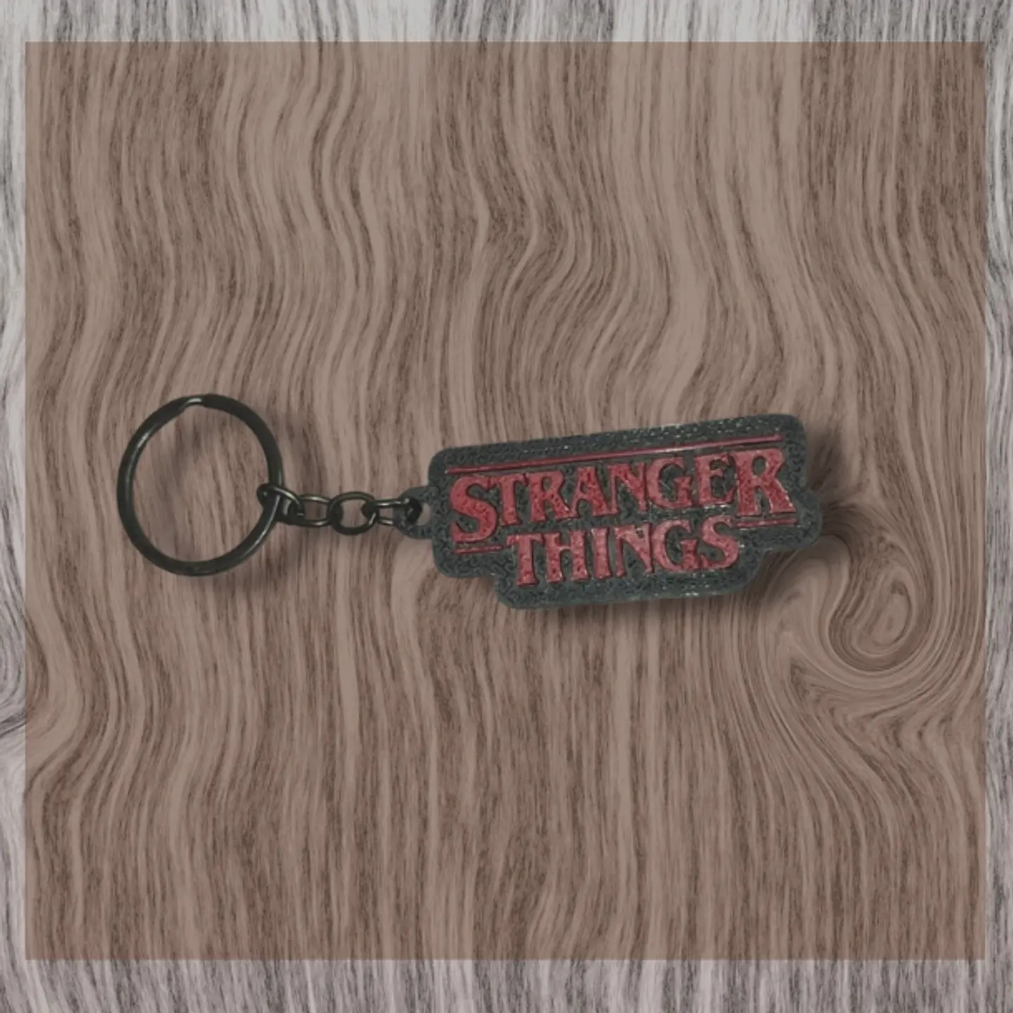 Stranger Things logo llavero 3D 1
