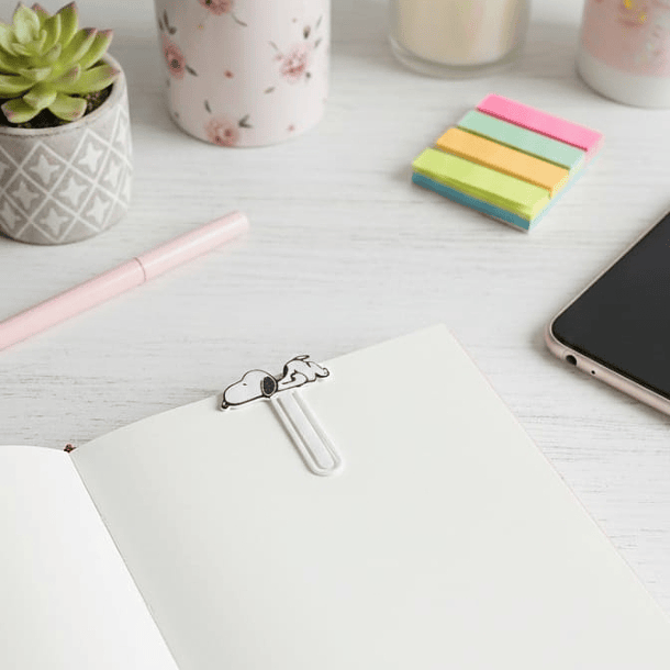 Snoopy Relax Clips 3d