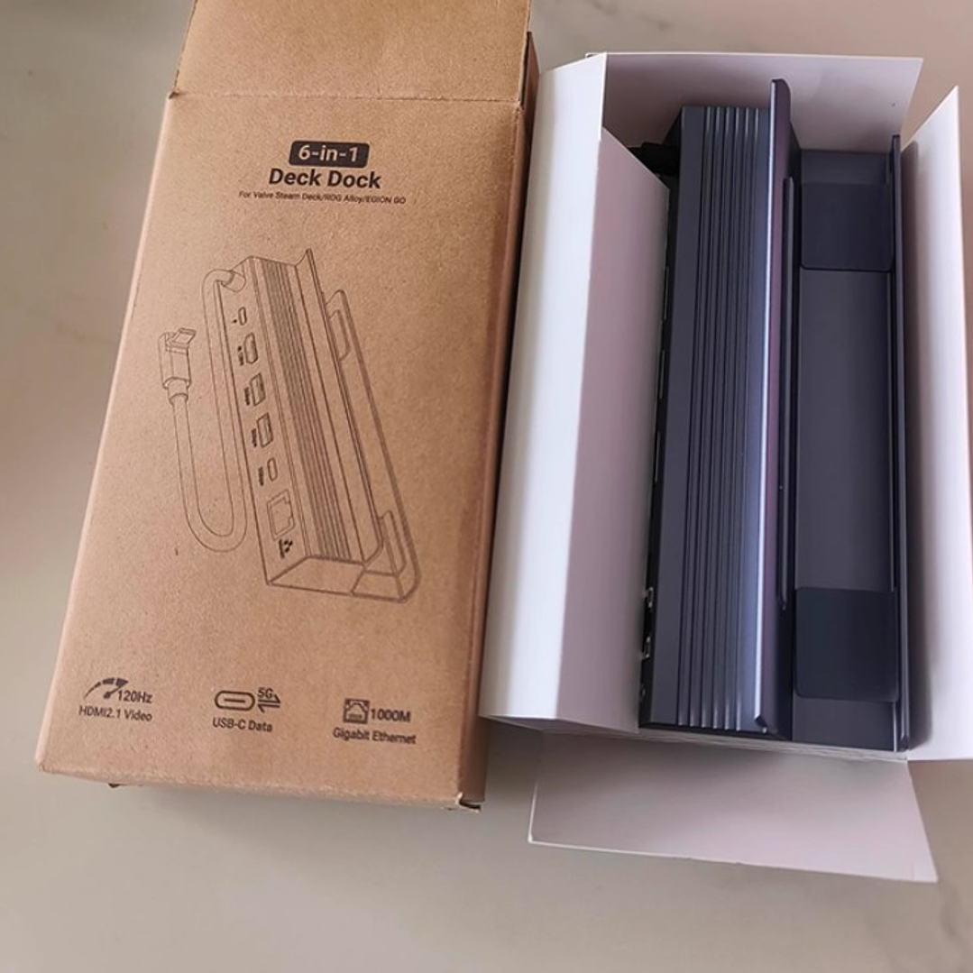 6-in 1 Steam Deck Docking Station ULT- Unite (R) . 4