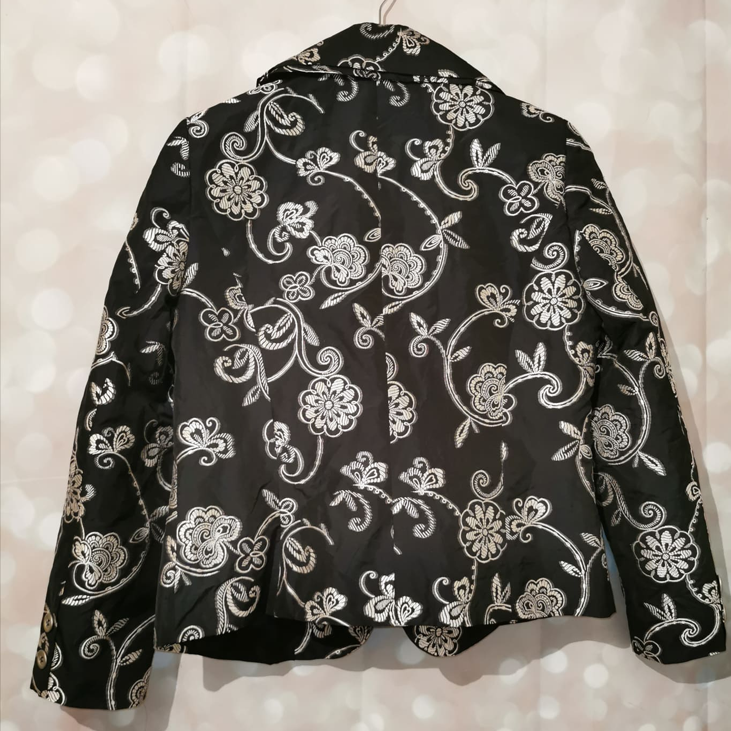 Chaqueta Bordada Satinada Shawl BASLER EU40 (M) NUEVO 7