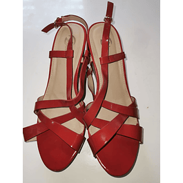 Zapatos Plataforma Charol Rojo BATA (40)
