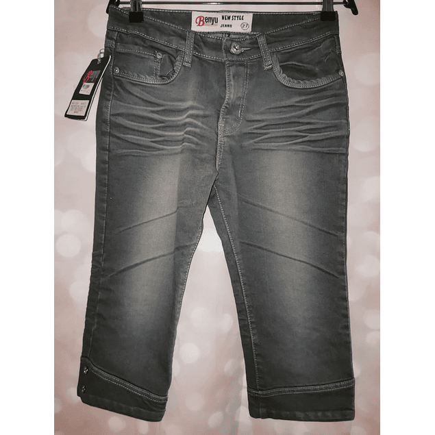 Jeans Stretch Capri Tachas BENYU NEW STYLE (S) NUEVO ETIQUETA