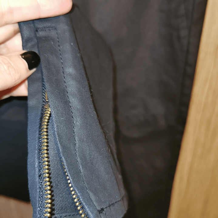 Jeans Negro Engomado Cierres UMBRALE (M) 3