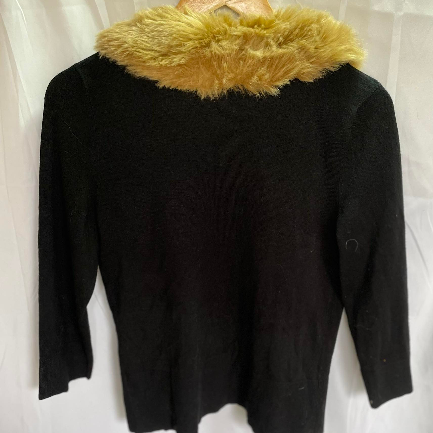 Cardigan Cuello Faux Fur WHITE HOUSE BLACK MARKET (S) 3