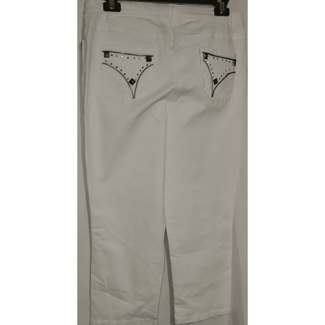 Jeans Capri Tachas Cierres Dorados MAGNUM (S)