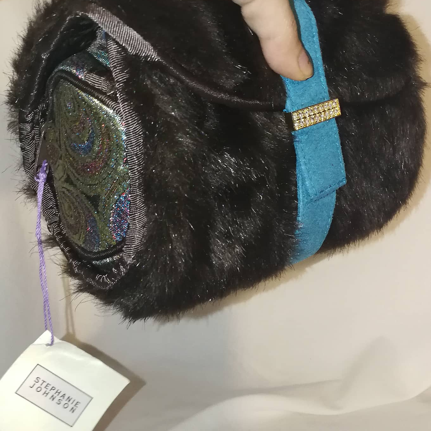 Estuche Faux Fur Brillos Diamante STEPHANIE JOHNSON NUEVO ETIQUETAS 3