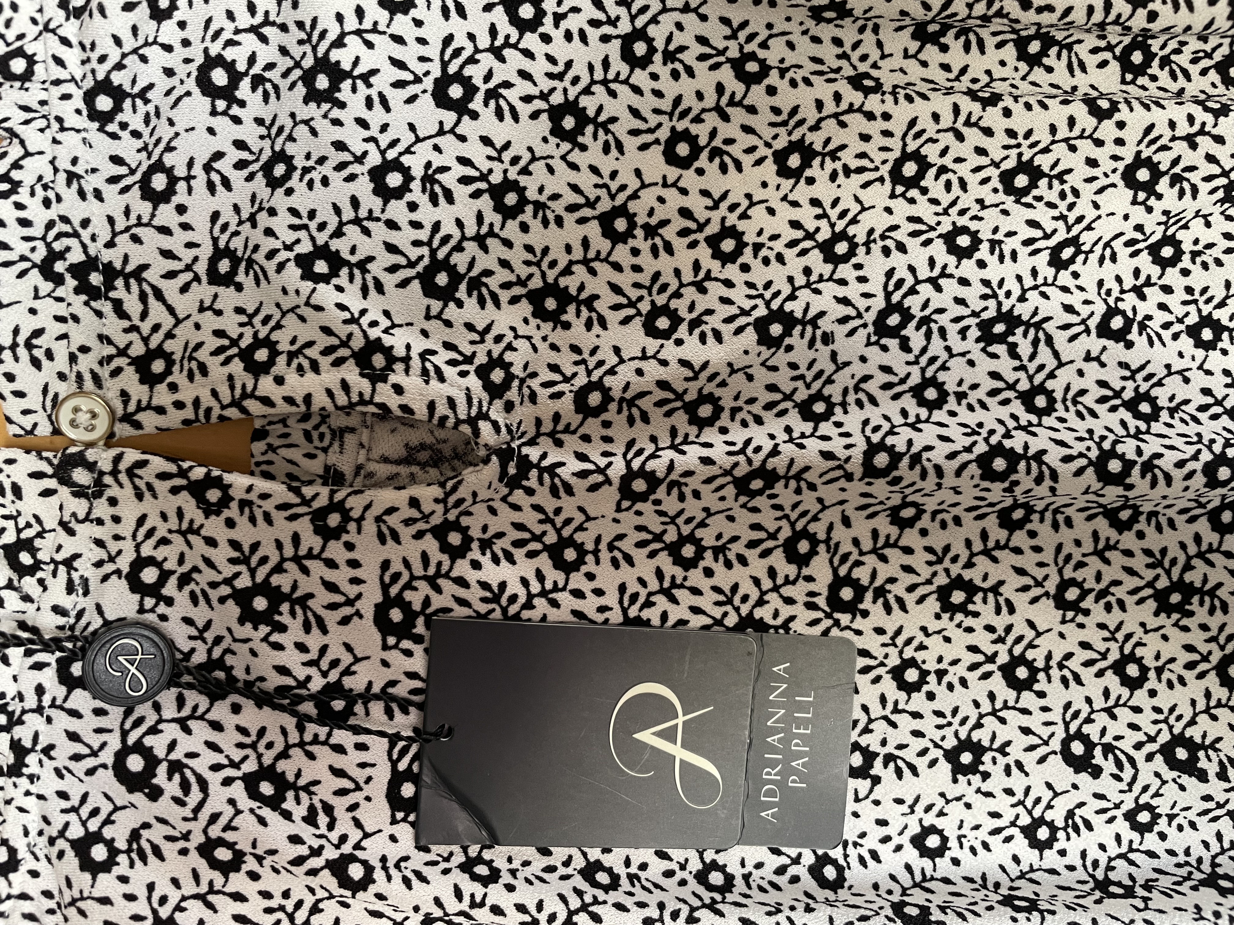 Top Manga Larga Bubble Sleeve ADRIANNA PAPELL (M) NUEVO CON ETIQUETAS  7