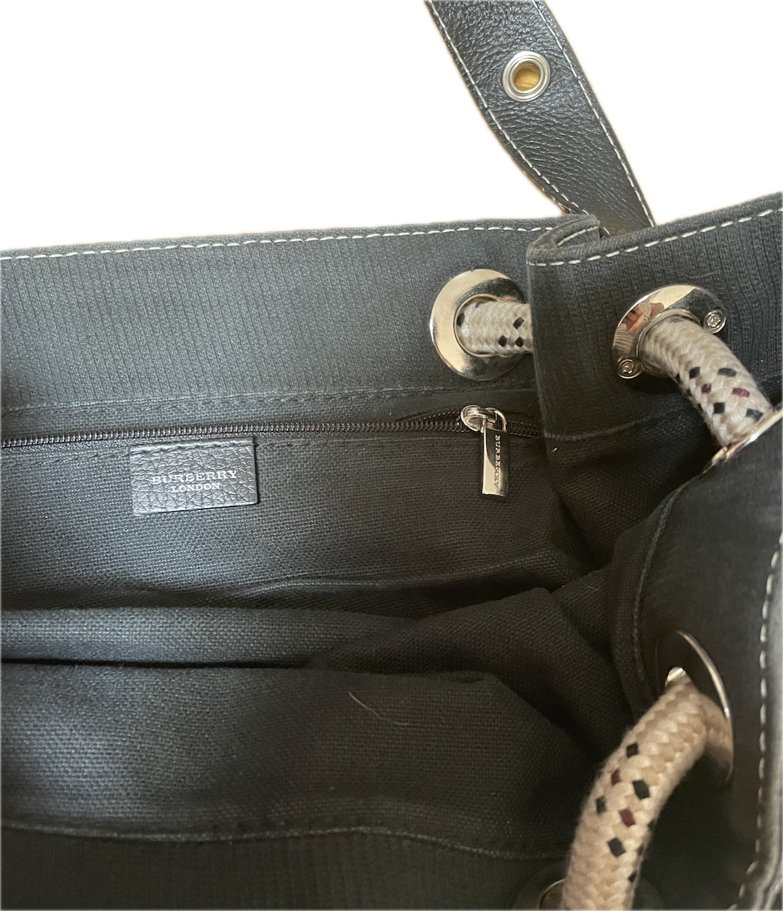 Cartera Bucket Canvas Drawstring BURBERRY  10