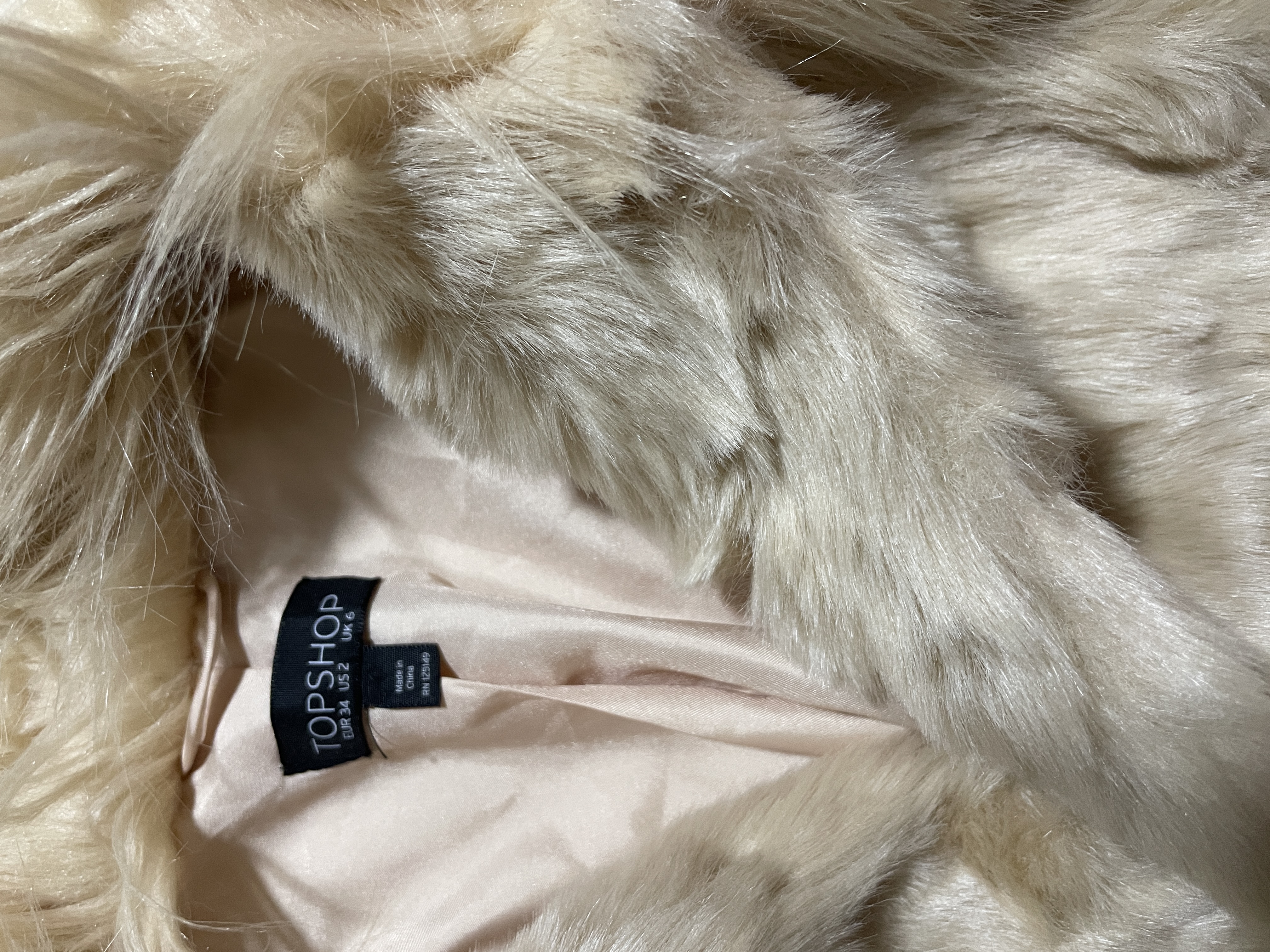 Chaqueta Faux Fur Palo Rosa TOPSHOP (XS) NUEVO  3