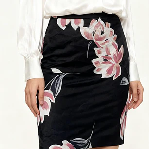 Falda Lápiz Estampado Floral ANN TAYLOR (S-M) NUEVO CON ETIQUETAS