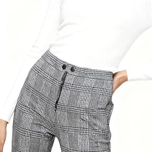 Leggings Plaid Slim Fit STRADIVARIUS (M) NUEVO CON ETIQUETAS 