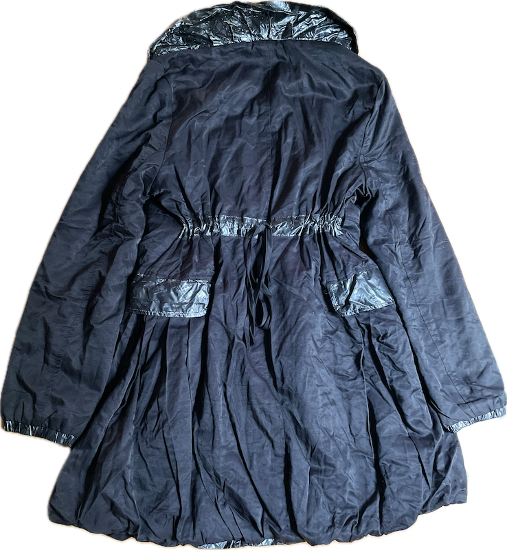 Parka Abullonada Estilo Japones Detalles Acharolados (S)  3