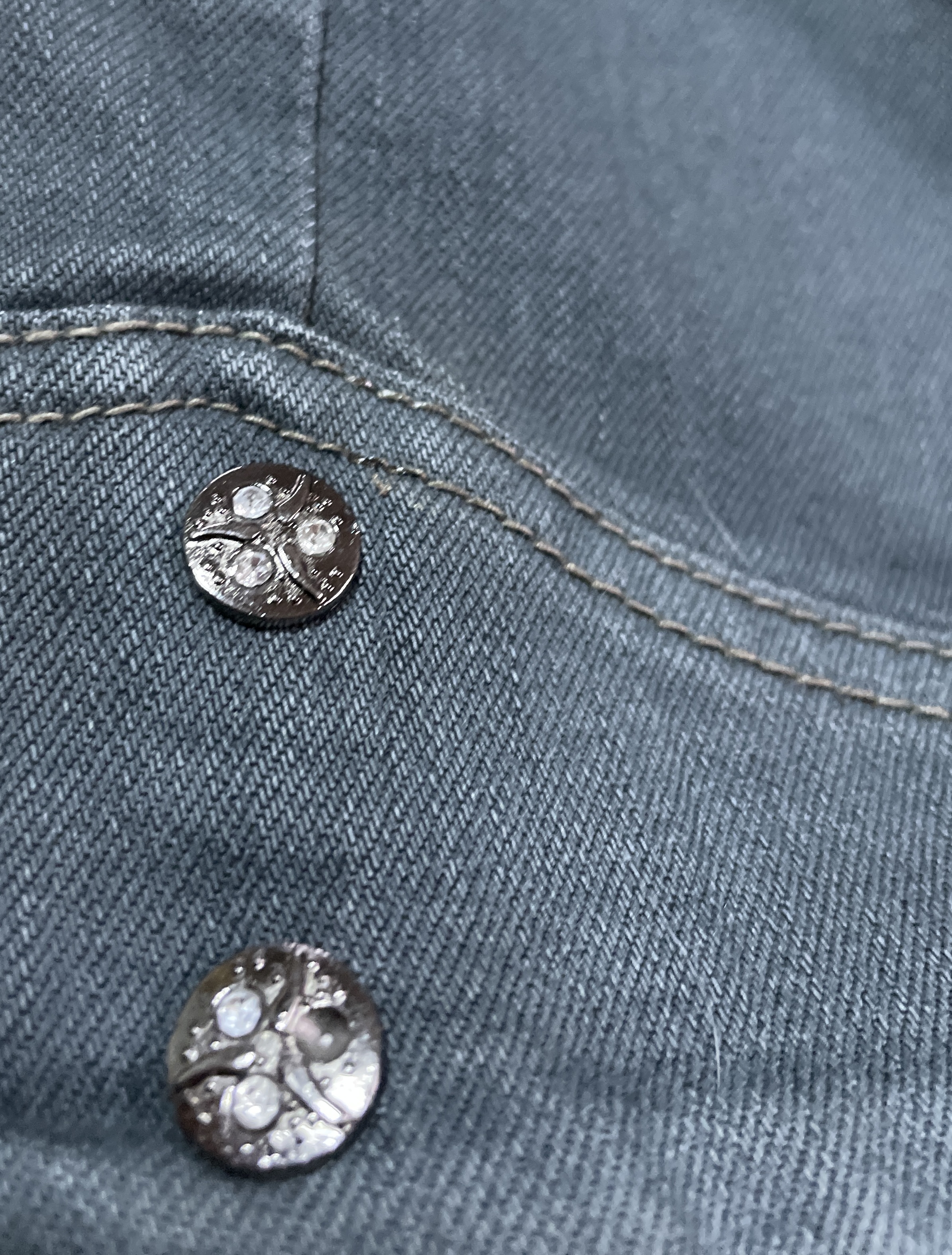 Jeans Capri Bordado Aplicaciones Brillantes BENYU (S) NUEVO CON ETIQUETAS 2