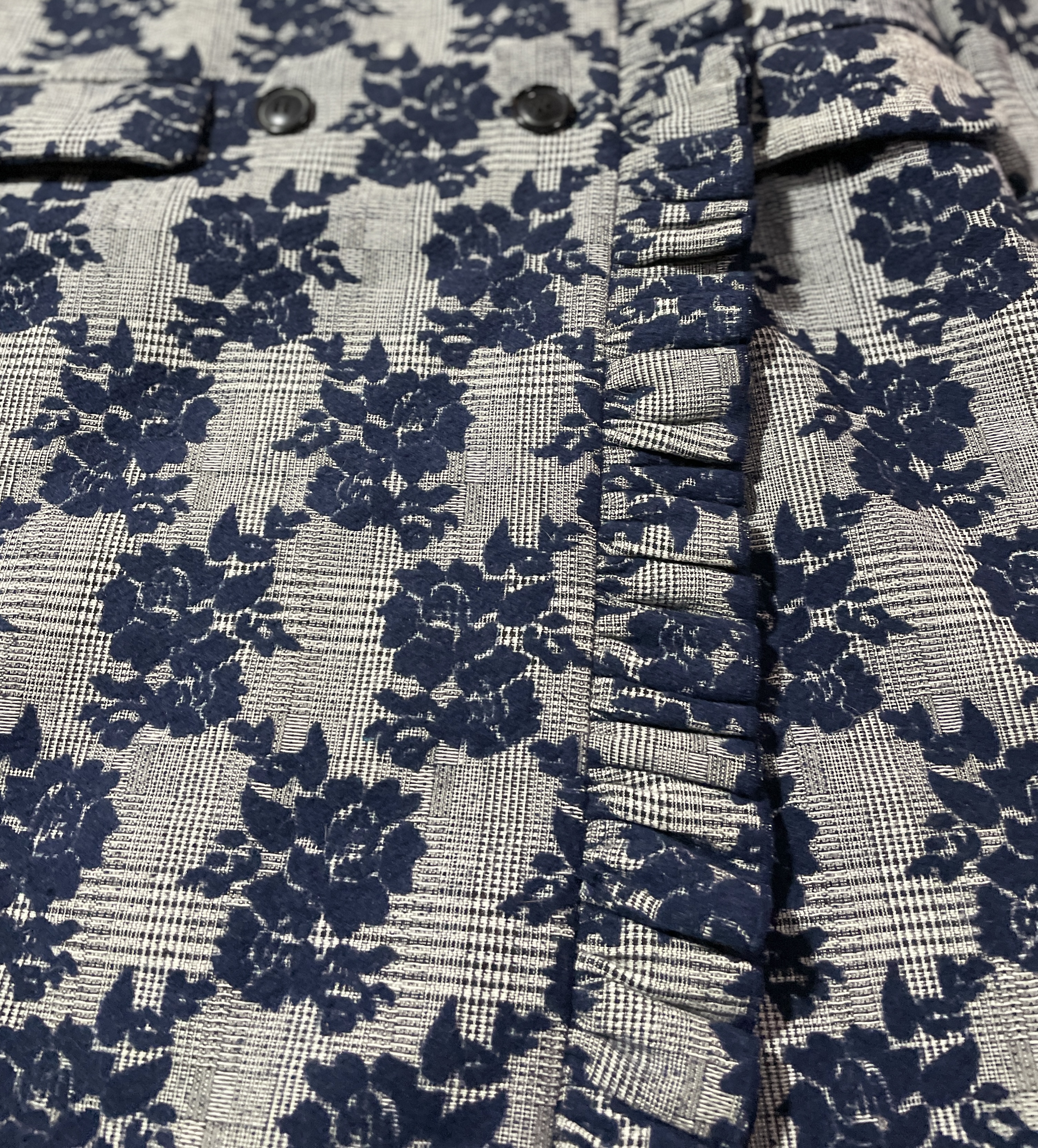 Abrigo Vuelos Jacquard Floral Texturizado HALOGEN (S-M) NUEVO 3