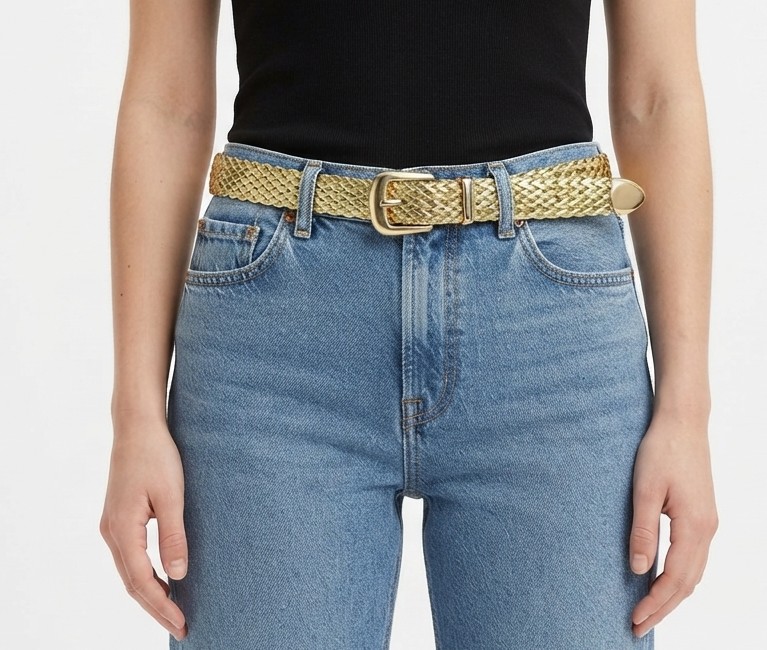 Cinturón Trenzado Fino Dorado Brillante con Puntera y Hebilla Metálica SHOWROOM 2