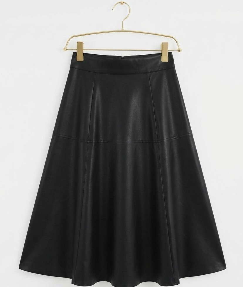 Falda Corte A Tiro Alto Ecocuero SHEIN MOD (XS) NUEVO 3