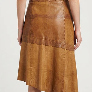 Falda Midi 100% Cuero Café Envejecido Estilo Bohemio y Asimétrico (M)