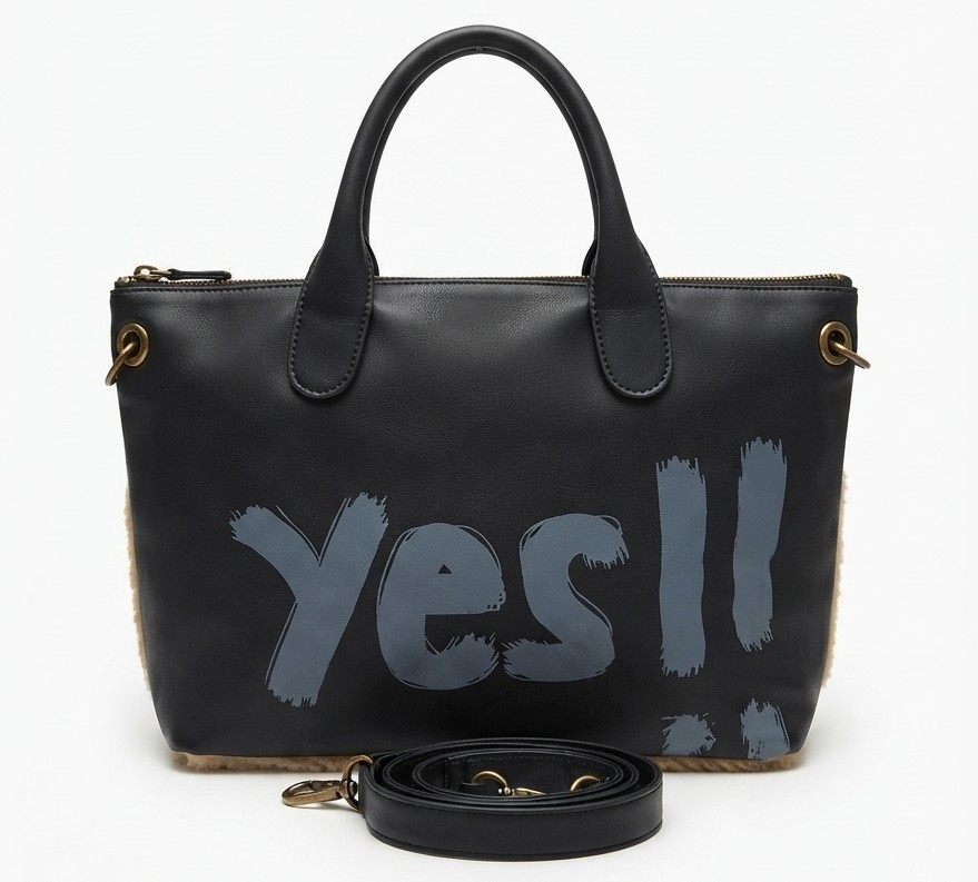Bolso Negro Borde Efecto Borrego / Bordados Florales y Grafiti 