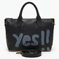 Bolso Negro Borde Efecto Borrego / Bordados Florales y Grafiti 