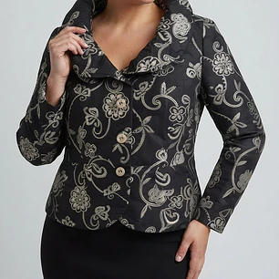 Chaqueta Blazer Brocada Negra con Bordado Floral Dorado y Cuello Envolvente BASLER (M-L) SHOWROOM