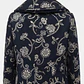 Chaqueta Blazer Brocada Negra con Bordado Floral Dorado y Cuello Envolvente BASLER (M-L) SHOWROOM - thumbnail 3