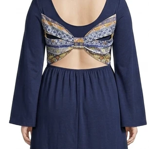 Vestido Skater Manga Acampanada Espalda Pañuelo METRIAL GIRLS (M-L) NUEVO CON ETIQUETAS