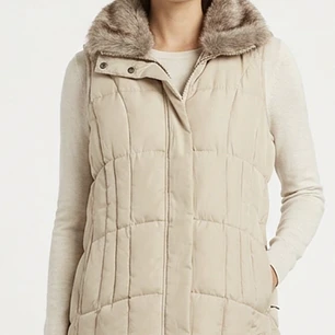 Puffer Sin Mangas Cuello Faux Fur 40% Plumas ATHLETIC WORKS (S) 