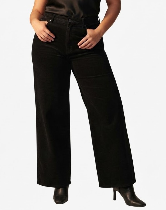 Pantalón de Corduroy Negro TALBOTS (46-48) SHOWROOM 1