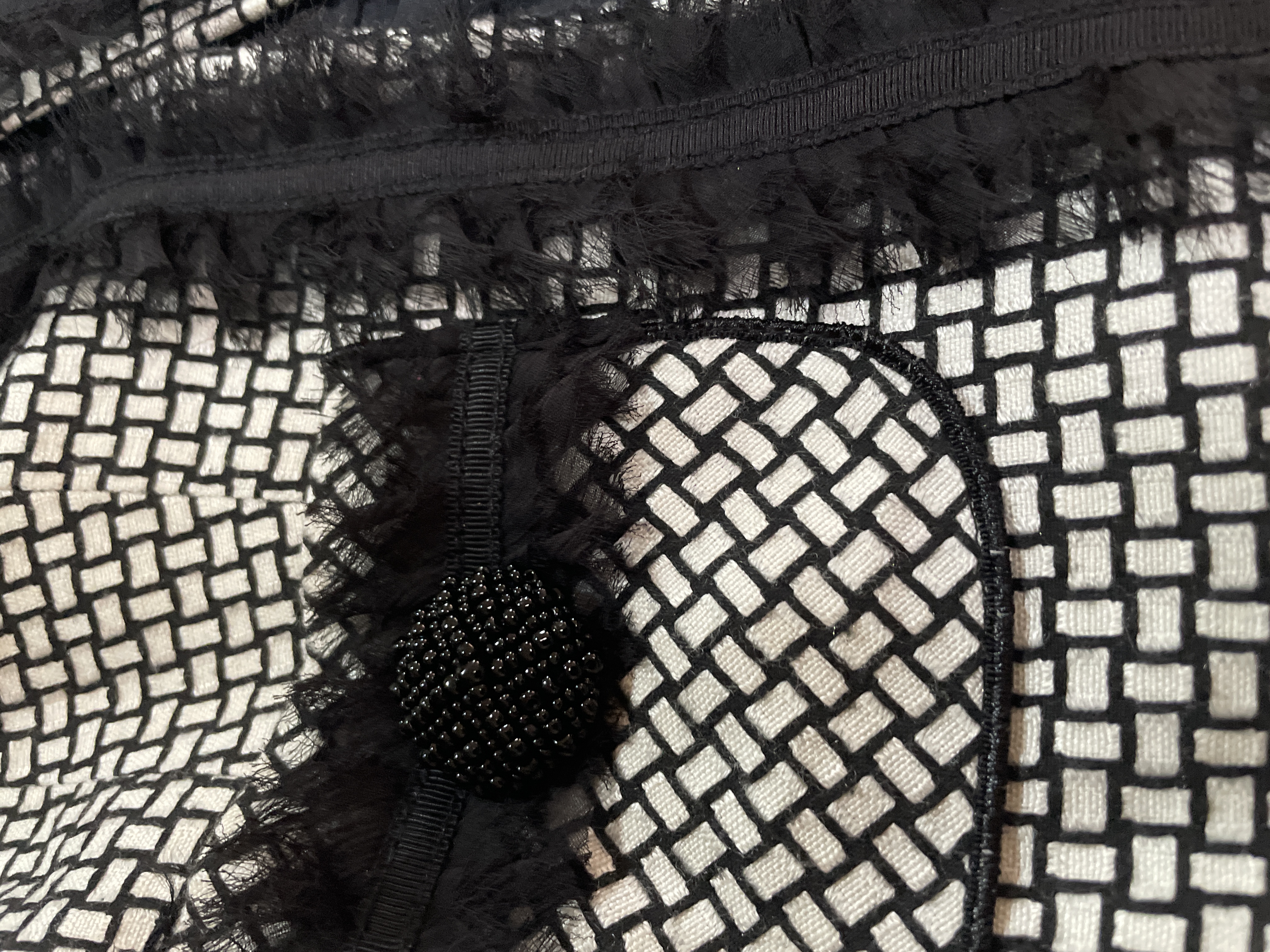Chaqueta Tweed Flecos Chifon Pedrería WHITE HOUSE BLACK MARKET (XS) 2