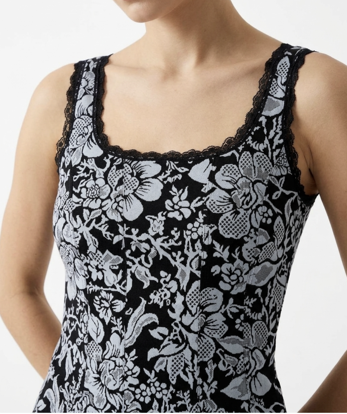 Top Tejido Suave Tipo Corsé Encaje WHITE HOUSE BLACK MARKET (XS-S) SHOWROOM 2