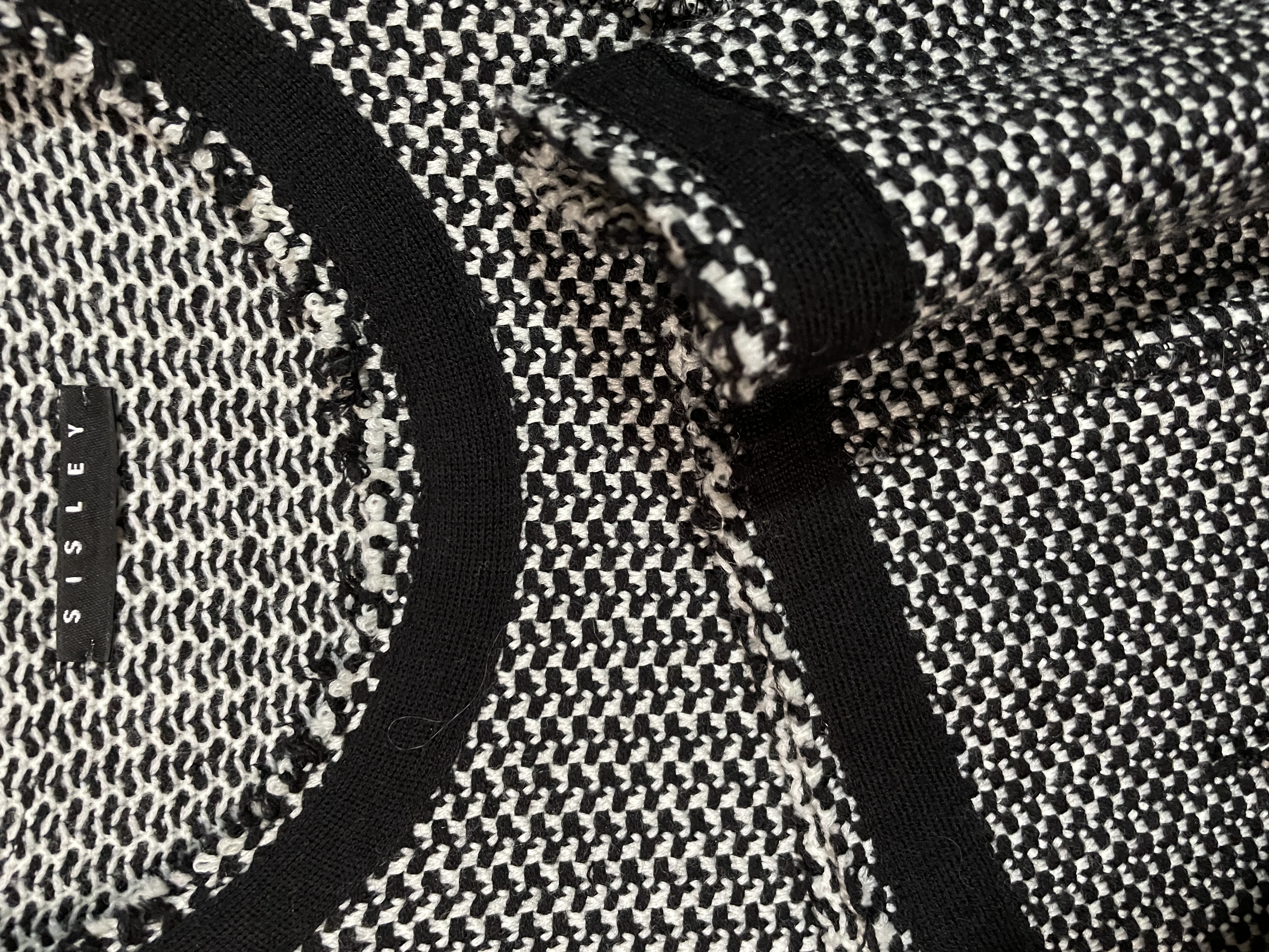 Vestido Sin Mangas Tweed Bouclé Flecos SISLEY (S) 2
