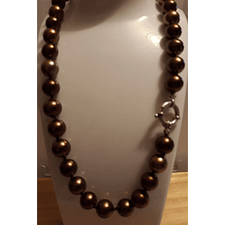 Collar perlas grandes shell , 48 cms,