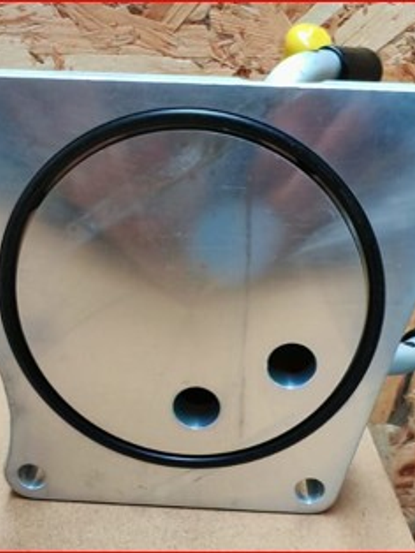 Enfriador de aceite de caja Changan Modelo CS35  4