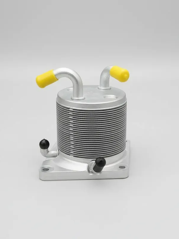 Enfriador de aceite de caja Changan Modelo CS35, años 2020 a 2024  3