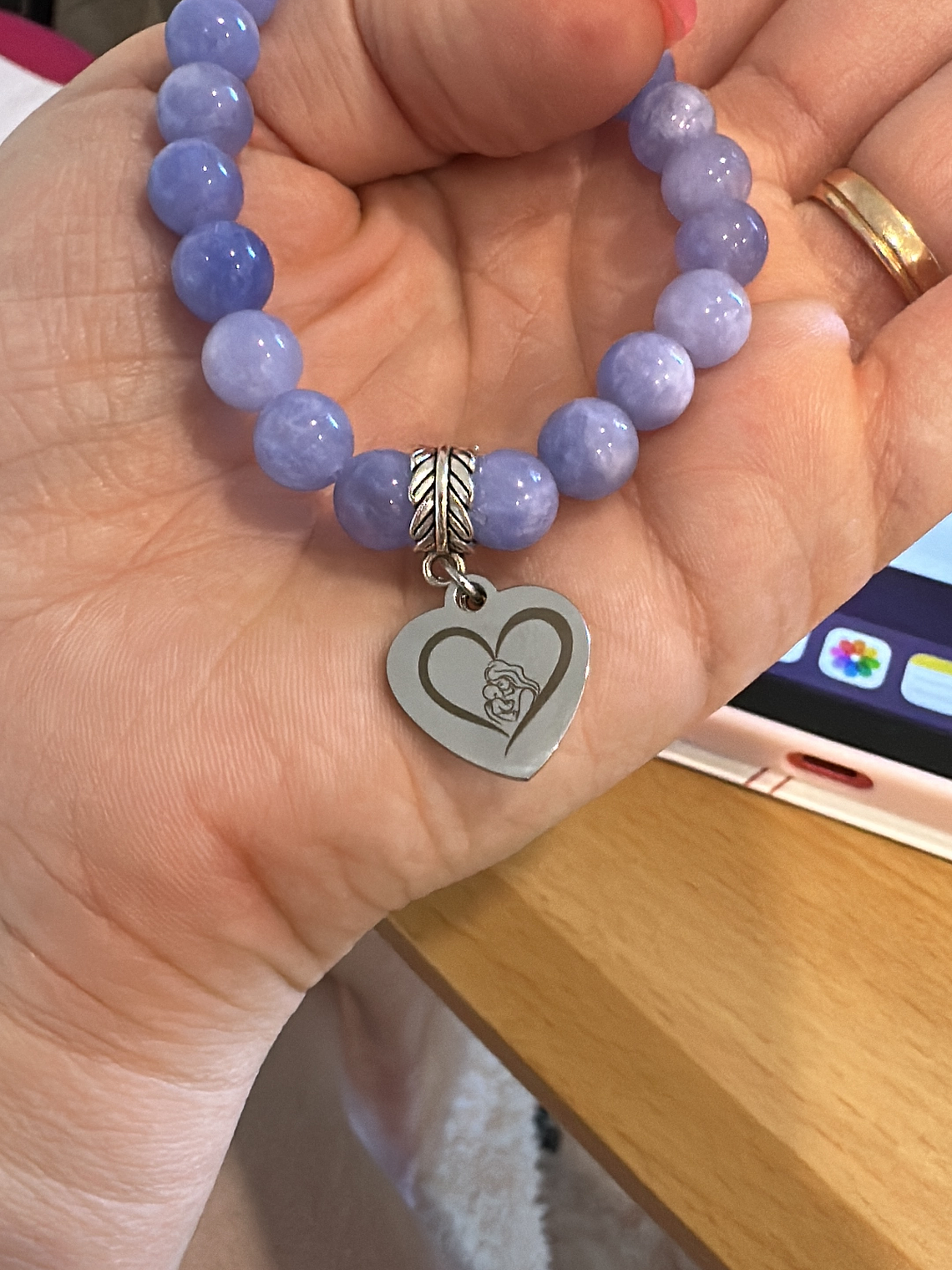 Pulseira de Cristais Naturais com Medalha Personalizada 3