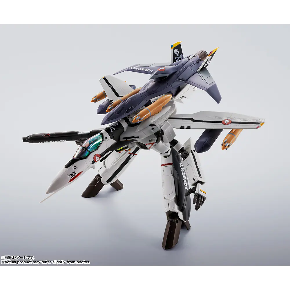VF-0S Phoenix (Roy Focker Use) + Qf-2200D-B Ghost Macross 5