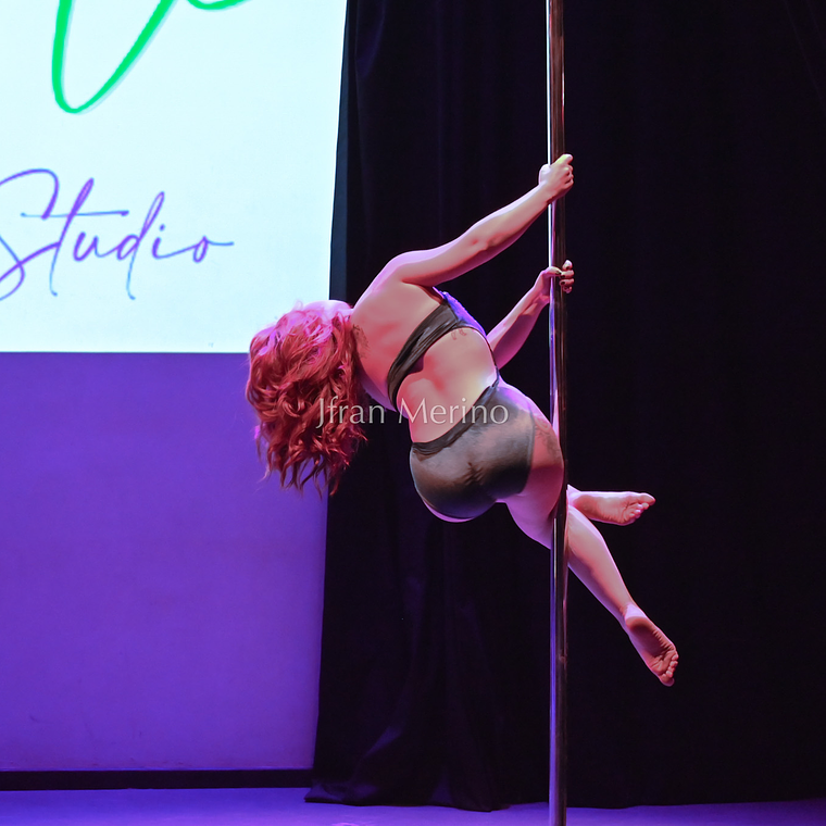 Gala Love And Pole 1