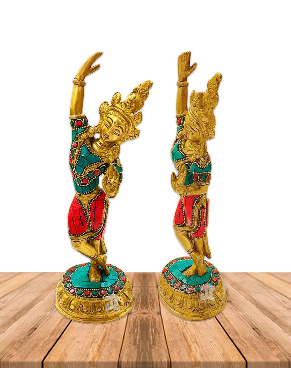 Tara Danzando  en Bronce  9