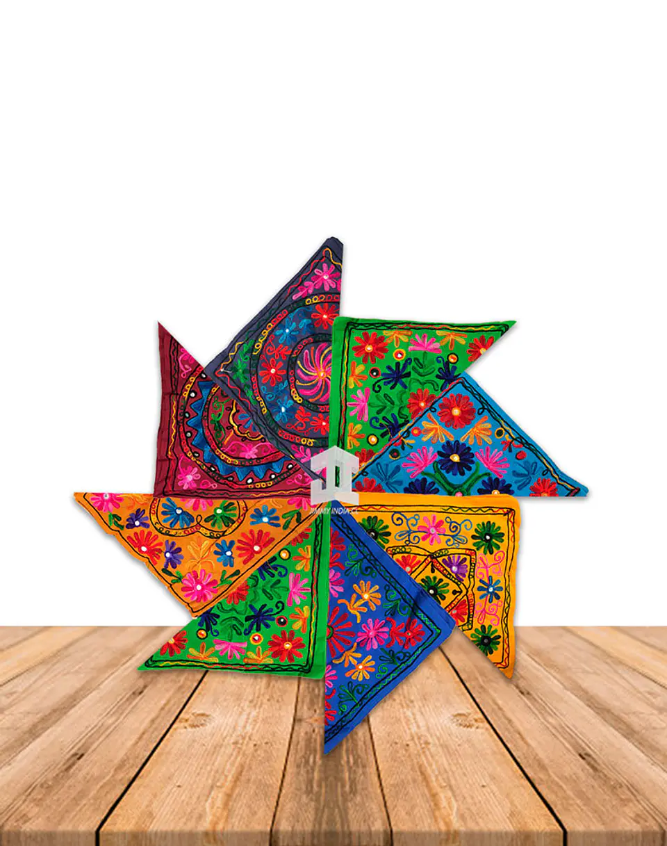 Funda de Cojín Bordado Color 117-129 1