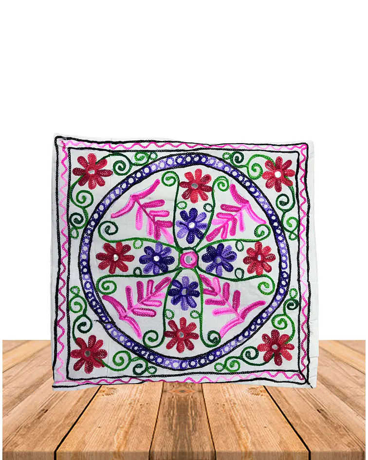 Funda de Cojín Bordado Blanca 105-109