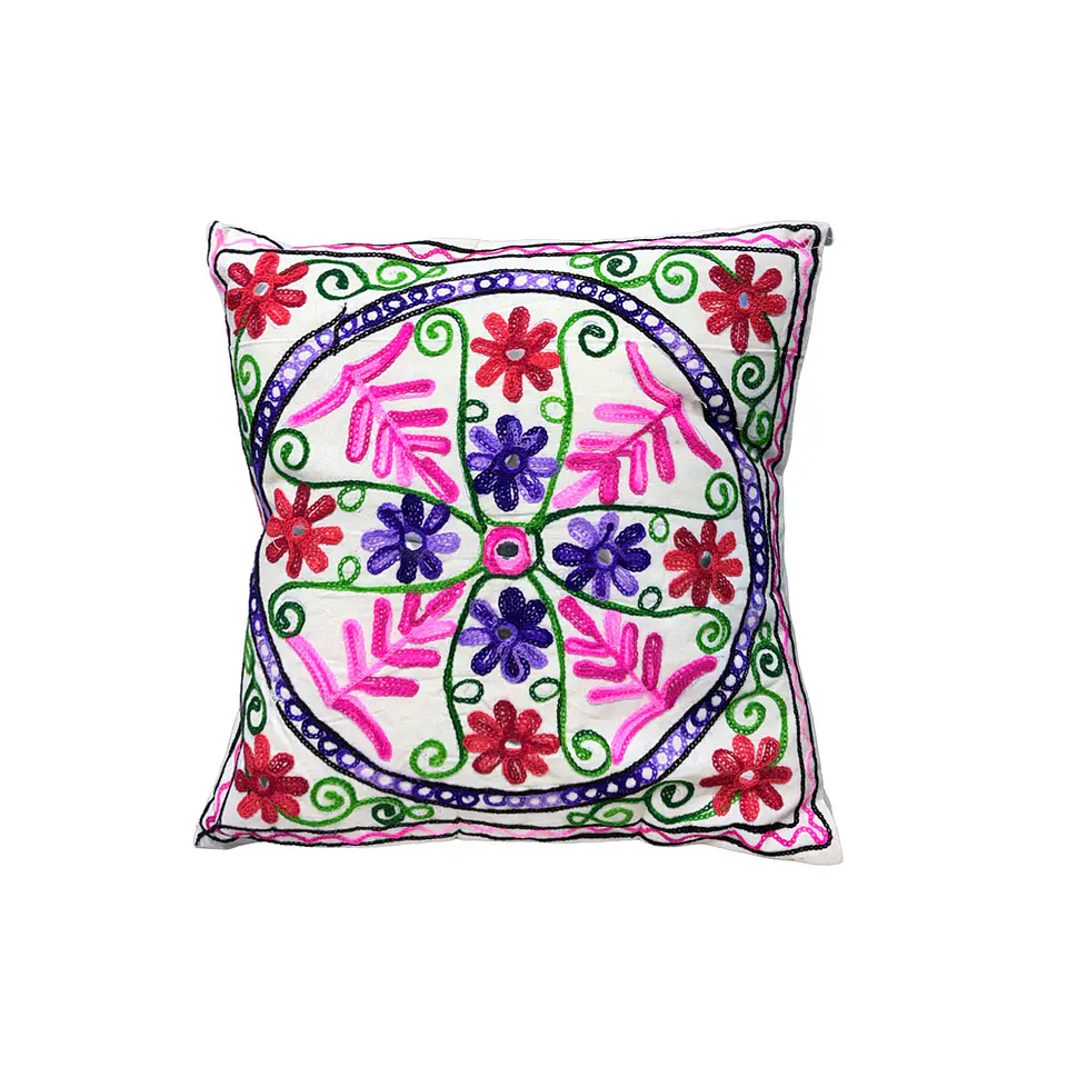 Funda de Cojín Bordado Blanca 105-109 10