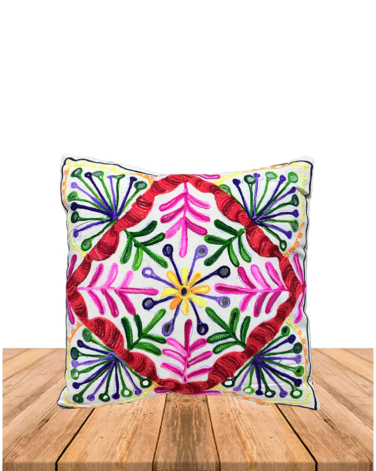 Funda de Cojín Bordado Blanca 105-109