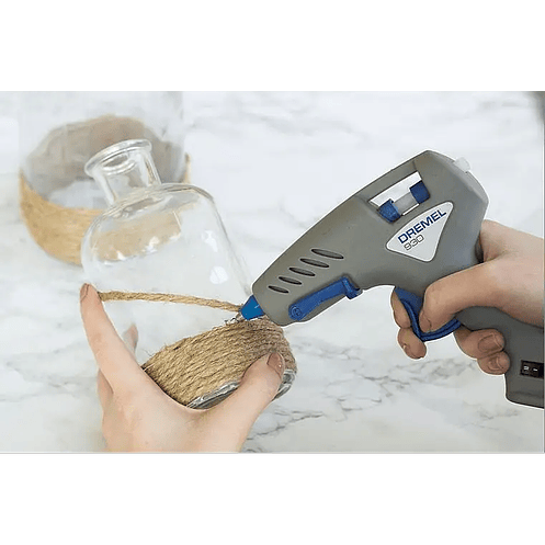 Pistola de Cola Caliente 930 DREMEL – Precisión y Creatividad para Manualidades 3