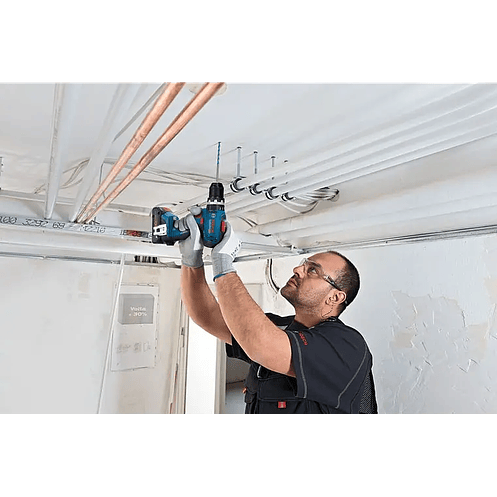 Atornillador/Taladro con percusión a batería GSB 18V-65 + 2 Baterías 18V 4.0Ah + 82 Accesorios BOSCH 10