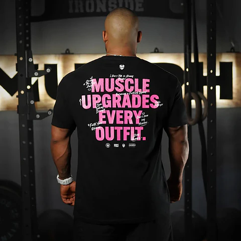 Remera Regular fit MUSCLE UPGRADE EVERY OUTFIT - Negro